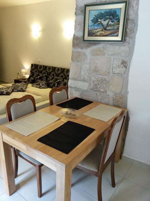 Studio Kairos Trogir Exteriör bild